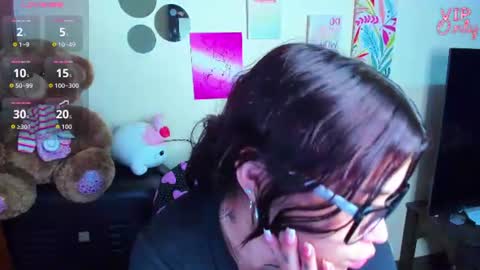 Snapshot of emma_boo_ chatting on 06/23/26, 01:25 emma_boo_ online show from 06/23/26, 01:25