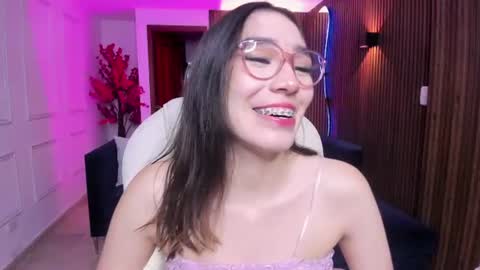 Snapshot of emma_caarter chatting on 07/02/26, 03:23 emma_caarter online show from 07/02/26, 03:23