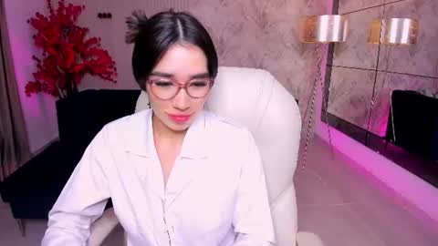 Snapshot of emma_caarter chatting on 07/08/26, 03:11 emma_caarter online show from 07/08/26, 03:11