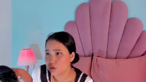 emma online show from 10/30/25, 04:03