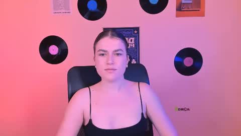 Snapshot of emma_dark_ chatting on 06/23/26, 11:52 emma_dark_ online show from 06/23/26, 11:52