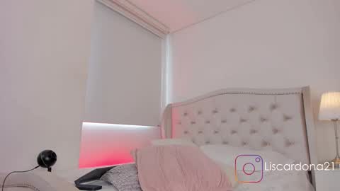 Snapshot of emma_dee chatting on 09/16/25, 03:46 emma_dee online show from 09/16/25, 03:46