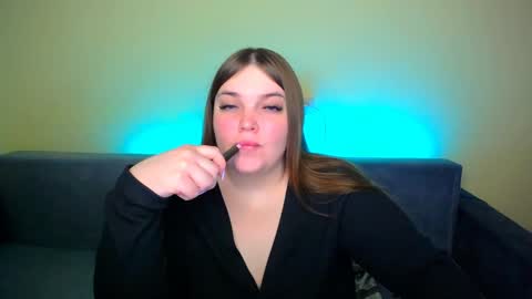 Snapshot of emma_dorn chatting on 02/02/25, 05:10 Eva online show from 02/02/25, 05:10