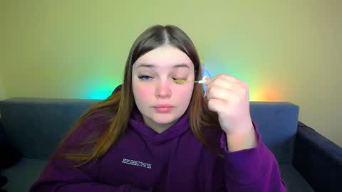 Snapshot of emma_dorn chatting on 02/11/25, 12:05 Eva online show from 02/11/25, 12:05