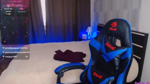 Snapshot of emma_dorn chatting on 02/16/25, 09:04 Eva online show from 02/16/25, 09:04