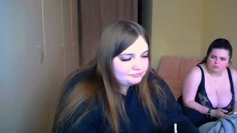 Snapshot of emma_dorn chatting on 03/12/25, 09:23 Eva online show from 03/12/25, 09:23