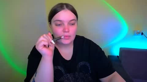 Snapshot of emma_dorn chatting on 09/10/25, 06:24 Eva online show from 09/10/25, 06:24