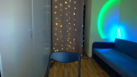 Snapshot of emma_dorn chatting on 10/27/25, 11:58 Eva online show from 10/27/25, 11:58