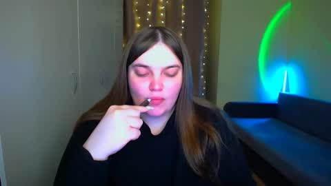 Snapshot of emma_dorn chatting on 11/02/25, 06:16 Eva online show from 11/02/25, 06:16