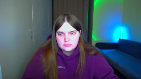 Snapshot of emma_dorn chatting on 11/16/25, 08:31 Eva online show from 11/16/25, 08:31