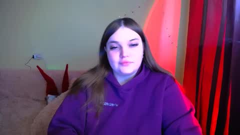 Snapshot of emma_dorn chatting on 01/18/26, 12:09 Eva online show from 01/18/26, 12:09