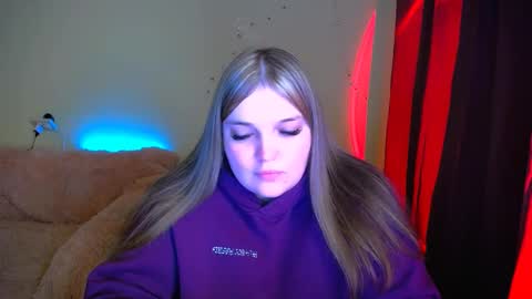 Snapshot of emma_dorn chatting on 02/04/26, 06:03 Eva online show from 02/04/26, 06:03