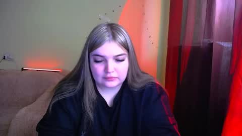 Snapshot of emma_dorn chatting on 02/08/26, 11:24 Eva online show from 02/08/26, 11:24