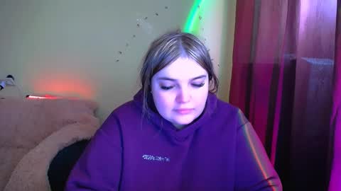 Snapshot of emma_dorn chatting on 02/11/26, 12:43 Eva online show from 02/11/26, 12:43