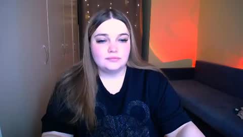 Snapshot of emma_dorn chatting on 07/04/26, 09:37 Eva online show from 07/04/26, 09:37