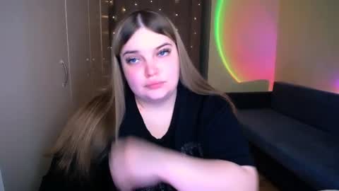 Snapshot of emma_dorn chatting on 07/10/26, 02:08 Eva online show from 07/10/26, 02:08