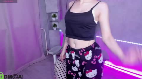 Emma online show from 05/17/26, 12:41