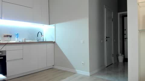 Snapshot of emma_flin chatting on 11/05/25, 03:39 Emma online show from 11/05/25, 03:39