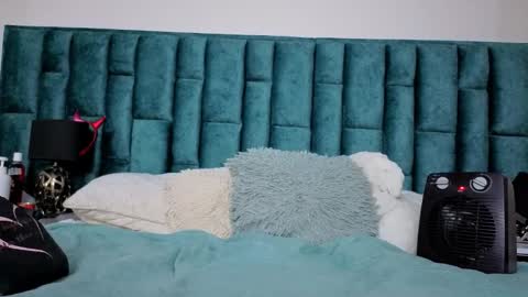 Emma online show from 02/18/26, 07:21