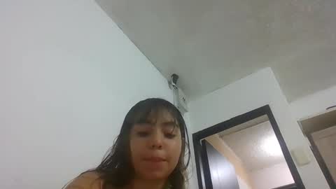 Snapshot of emma_grayys chatting on 12/17/25, 06:08 emma_grayys online show from 12/17/25, 06:08