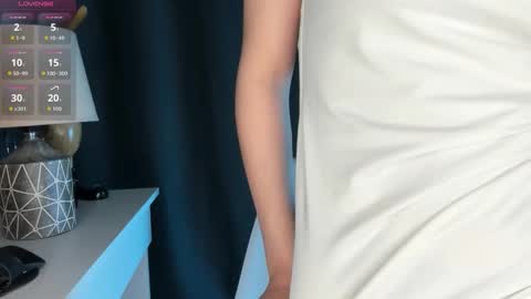 Snapshot of emma_groot chatting on 09/21/25, 11:17 emma_groot online show from 09/21/25, 11:17