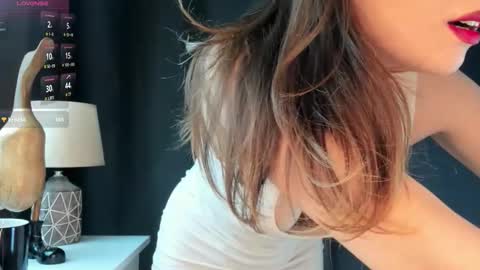 Snapshot of emma_groot chatting on 10/05/25, 06:12 emma_groot online show from 10/05/25, 06:12