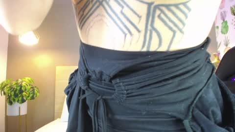 E M M A online show from 03/28/26, 02:55