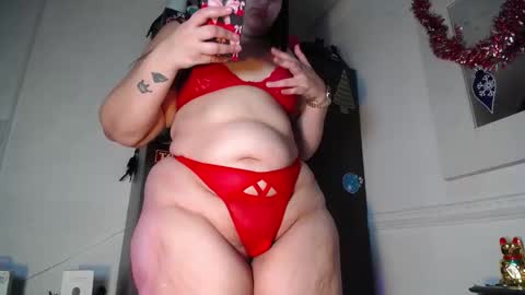 Snapshot of emma_hoot1 chatting on 12/04/25, 01:26 emma online show from 12/04/25, 01:26