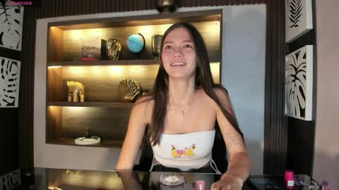 Snapshot of emma_jhoons chatting on 09/28/25, 11:04 emma_jhoons online show from 09/28/25, 11:04