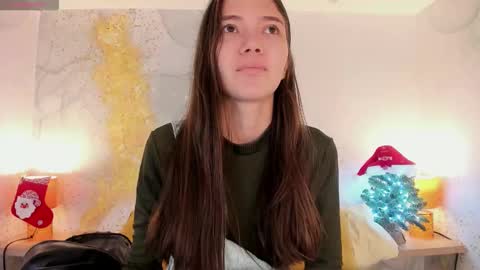 emma_jhoons online show from 12/18/25, 11:05