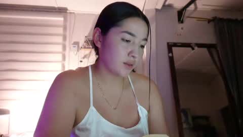 Snapshot of emma_johnson_ chatting on 12/10/24, 01:22 emma_johnson_ online show from 12/10/24, 01:22