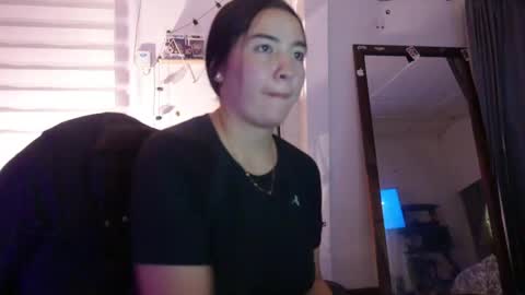 Snapshot of emma_johnson_ chatting on 01/13/25, 03:01 emma_johnson_ online show from 01/13/25, 03:01