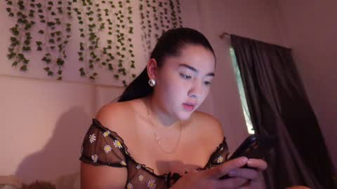 Snapshot of emma_johnson_ chatting on 10/01/25, 02:50 emma_johnson_ online show from 10/01/25, 02:50