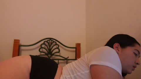 Snapshot of emma_johnson_ chatting on 10/06/25, 02:09 emma_johnson_ online show from 10/06/25, 02:09