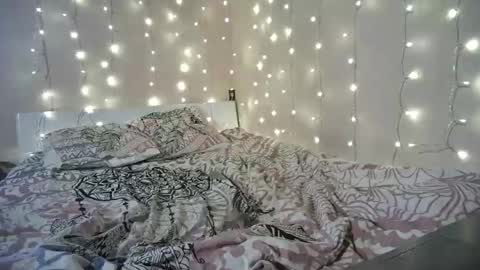 emma_just online show from 01/10/26, 08:49