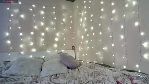 emma_just online show from 02/26/26, 08:46