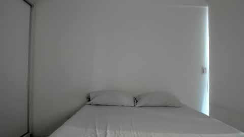 Emma 3 online show from 02/26/26, 09:36