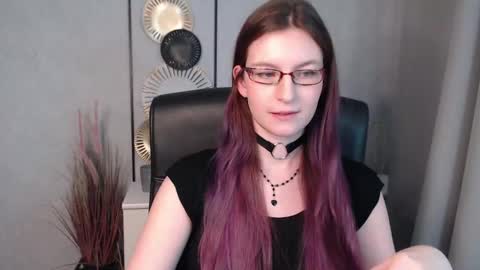 Snapshot of emma_lust94 chatting on 12/11/24, 09:30 emma online show from 12/11/24, 09:30
