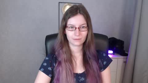 Snapshot of emma_lust94 chatting on 09/15/25, 05:51 emma online show from 09/15/25, 05:51
