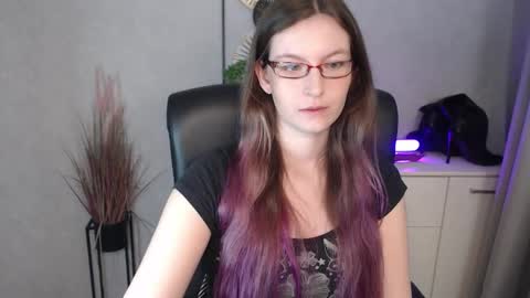 emma online show from 11/05/25, 06:46