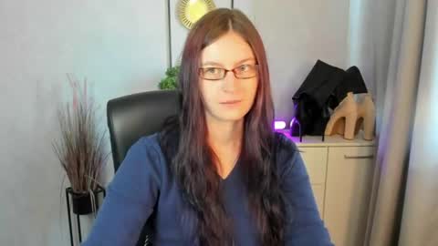 Snapshot of emma_lust94 chatting on 07/14/26, 05:23 emma online show from 07/14/26, 05:23