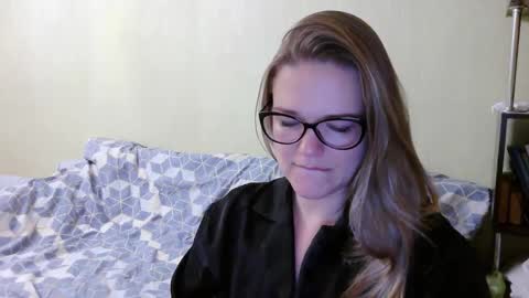 emma_misty_ online show from 10/23/25, 05:33