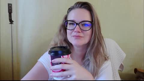 emma_misty_ online show from 10/27/25, 06:17