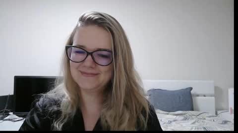 emma_misty_ online show from 02/02/26, 07:23