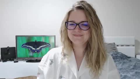 emma_misty_ online show from 02/23/26, 05:43