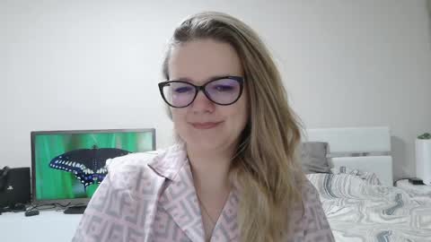 emma_misty_ online show from 03/18/26, 08:12