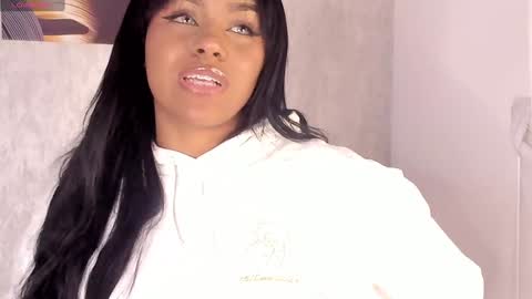 Snapshot of emma_morgann chatting on 12/09/24, 11:26 Emma Morgann online show from 12/09/24, 11:26