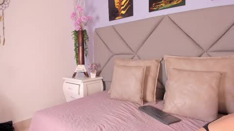 emma_n_sean online show from 05/30/26, 11:18