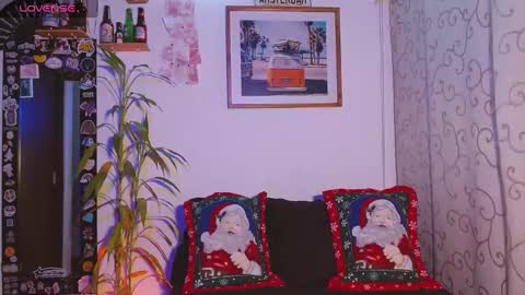 Sara Luna online show from 12/15/24, 02:52