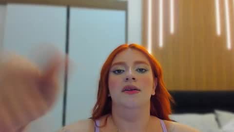 Snapshot of emma_queens1 chatting on 12/23/25, 12:30 Emma online show from 12/23/25, 12:30